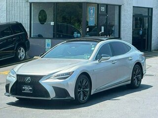 2025 Lexus LS 500 V Рестайлинг, серебристый, 12543935 рублей, вид 4