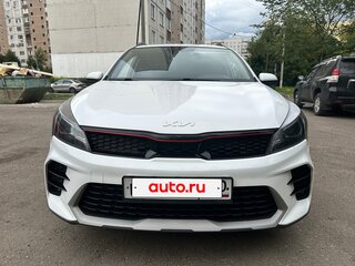 2021 Kia Rio X IV Рестайлинг, белый, 1850000 рублей, вид 1
