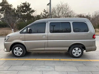 2024 Forthing Lingzhi M5, бежевый, 1379027 рублей, вид 4