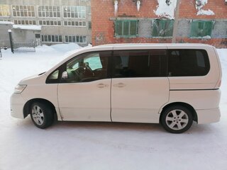 2008 Nissan Serena III (C25), белый, 999990 рублей, вид 4