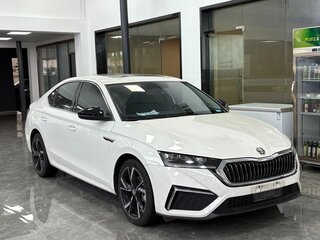 2021 Skoda Octavia IV (A8), белый, 2166000 рублей, вид 3