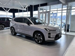 2025 Volvo XC70 III, серебристый, 8000000 рублей, вид 2