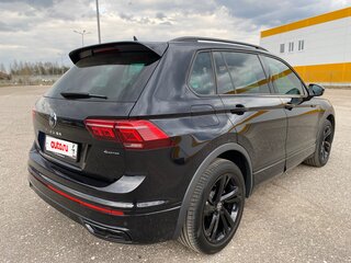2021 Volkswagen Tiguan II Рестайлинг, чёрный, 3680000 рублей, вид 5