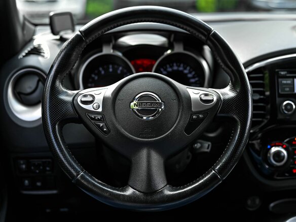 2013 Nissan Juke I, чёрный - вид 5