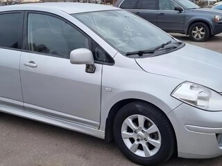 2011 Nissan Tiida I Рестайлинг, серебристый, 500000 рублей, вид 2