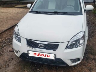2009 Kia Rio II Рестайлинг, белый, 530000 рублей, вид 1
