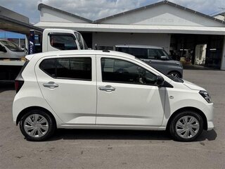 2022 Toyota Pixis Epoch II, белый, 510000 рублей, вид 5
