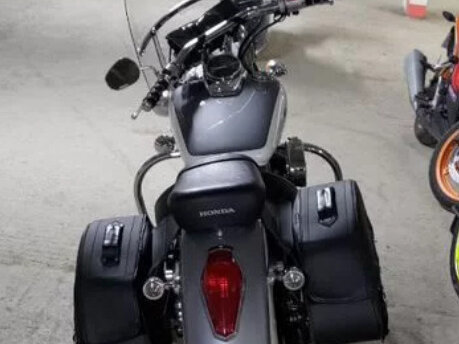 2005 Honda Shadow 750, белый, 600000 рублей - вид 1