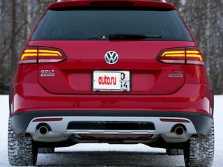2018 Volkswagen Golf Alltrack VII Рестайлинг, красный, 2150000 рублей, вид 1