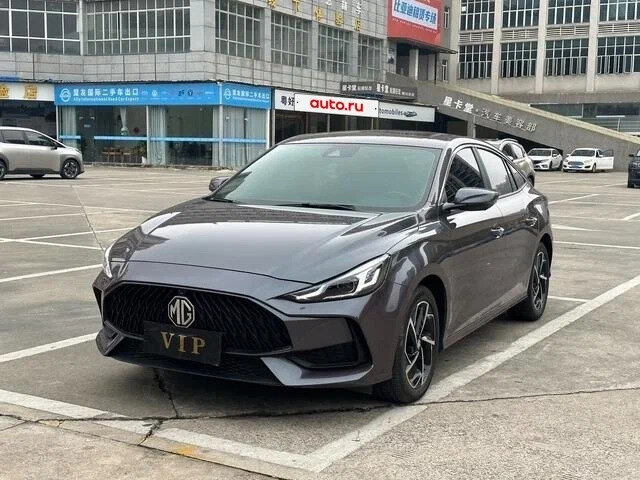 Открыть фотографии: MG 5 II