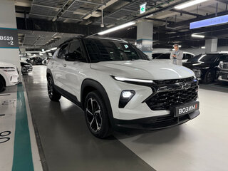 2024 Chevrolet TrailBlazer III Рестайлинг, белый, 2130000 рублей, вид 2