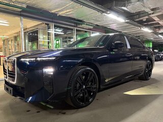 2026 BMW 7 серии 740 xDrive VII (G70) Рестайлинг, синий, 24890000 рублей, вид 1