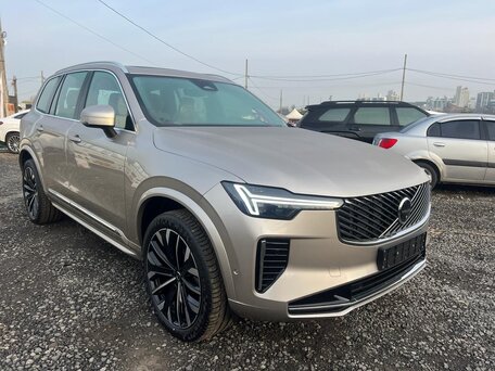2026 Volvo XC90 B6 II Рестайлинг 2, бежевый, 9680000 рублей, вид 3