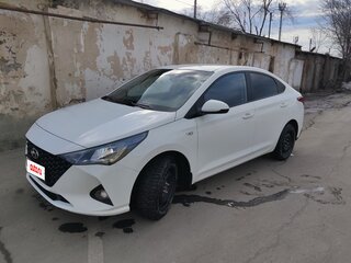 2020 Hyundai Solaris II Рестайлинг, белый, 1850000 рублей, вид 1