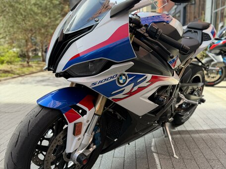 2022 BMW S 1000 RR, белый, 1950000 рублей, вид 3
