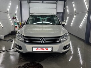 2013 Volkswagen Tiguan I Рестайлинг, золотистый, 1250000 рублей, вид 1
