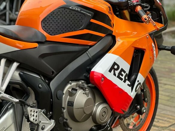 2007 Honda CBR 600RR, оранжевый, 310000 рублей - вид 6
