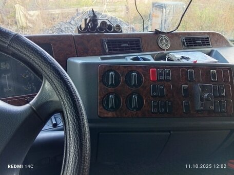 1998 Mercedes-Benz Actros, белый, 2500000 рублей, вид 4