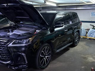 2016 Lexus LX 450d III Рестайлинг 2, чёрный, 7350000 рублей, вид 3