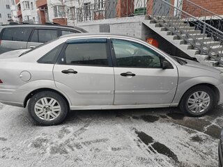2003 Ford Focus I (North America), серебристый, 260000 рублей, вид 3