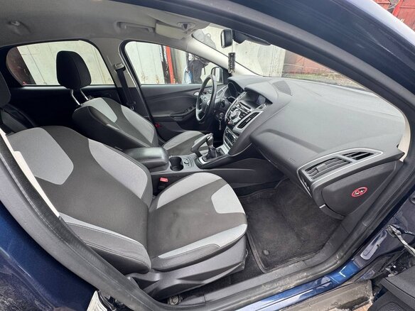 2012 Ford Focus III, синий, 800000 рублей - вид 16