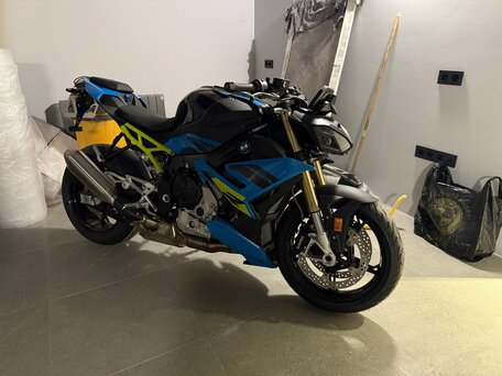 2025 BMW S 1000 R, синий, 2300000 рублей, вид 2