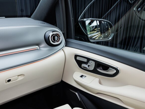 2025 Mercedes-Benz V-Класс 300 d экстра длинный III (W447) Рестайлинг 2, чёрный - вид 25