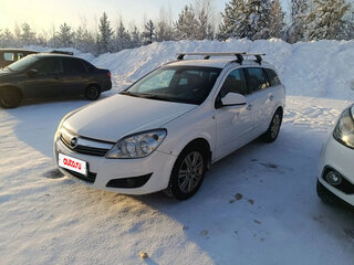 2011 Opel Astra H Рестайлинг, белый, 550000 рублей, вид 1