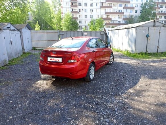 2011 Hyundai Solaris I, красный, 770000 рублей - вид 4