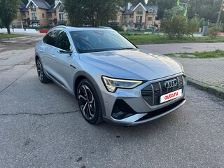 2021 Audi e-tron Sportback 55 I, серебристый, 4950000 рублей, вид 2