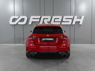 2018 Mercedes-Benz A-Класс 200 IV (W177), красный, 2549000 рублей, вид 4