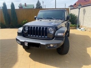 2018 Jeep Wrangler IV (JL), чёрный, 3700000 рублей, вид 2