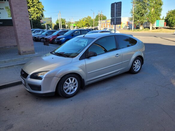 2005 Ford Focus II, серебристый, 380000 рублей