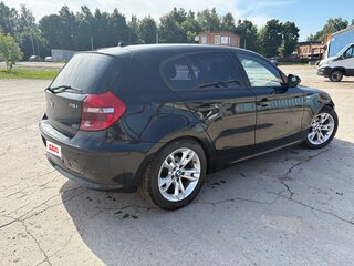 2010 BMW 1 серии 116i I (E81/E82/E87/E88) Рестайлинг, чёрный, 720000 рублей, вид 3
