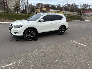 2019 Nissan X-Trail III Рестайлинг, белый, 2400000 рублей, вид 5