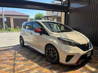 2017 Nissan Note Nismo e-Power II Рестайлинг, белый, 1600000 рублей, вид 2