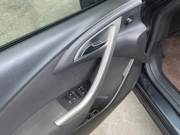 2011 Opel Astra J, чёрный, 490000 рублей - вид 7
