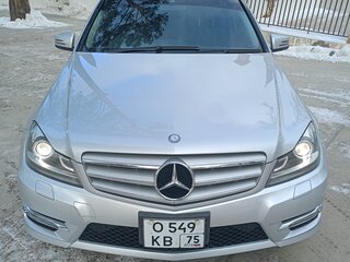 2012 Mercedes-Benz C-Класс 180 BlueEFFICIENCY III (W204) Рестайлинг, серебристый, 1350000 рублей, вид 3