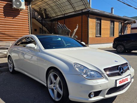 2005 Mercedes-Benz CLS 500 I (C219), белый, 2090000 рублей, вид 2