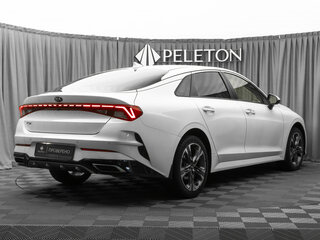 2021 Kia K5 III, белый, 2340000 рублей, вид 5