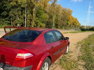2007 Renault Megane II Рестайлинг, красный, 230000 рублей, вид 5
