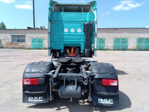 2013 DAF XF 105, зелёный, 4200000 рублей - вид 4