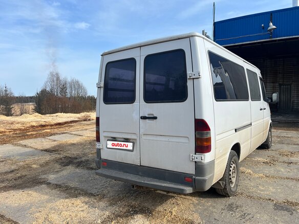1996 Mercedes-Benz Sprinter, белый, 1000000 рублей - вид 3