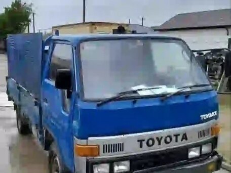 1991 Toyota Toyoace, синий, 850000 рублей, вид 3