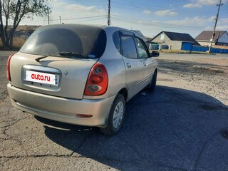 2002 Toyota Duet, серый, 280000 рублей, вид 4