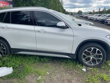 2023 BMW X1 Long 20Li sDrive III (U11/U12), белый, 2561551 рублей, вид 4