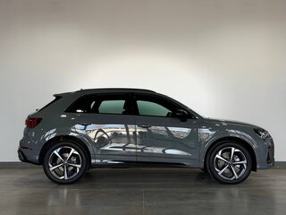 2026 Audi Q3 45 TFSI II (F3), серый, 4830000 рублей, вид 4