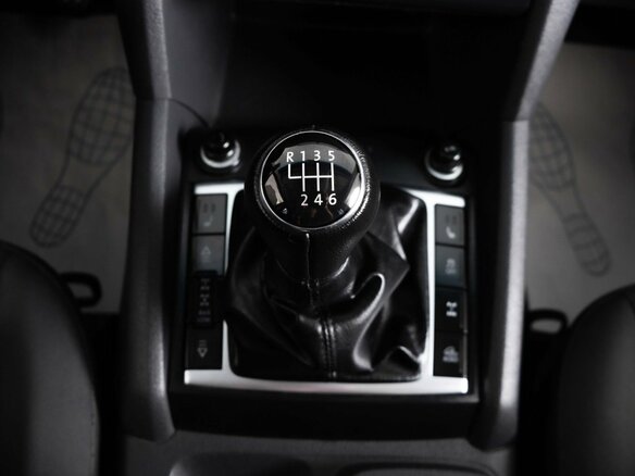 2013 Volkswagen Amarok I, чёрный - вид 15