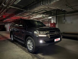 2016 Toyota Land Cruiser 200 Series Рестайлинг 2, серый, 6500000 рублей, вид 2