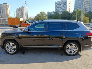 2018 Volkswagen Teramont I, чёрный, 2500000 рублей, вид 2